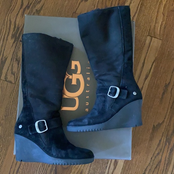 Ugh Selene Black Wedge Boots - Picture 3 of 10